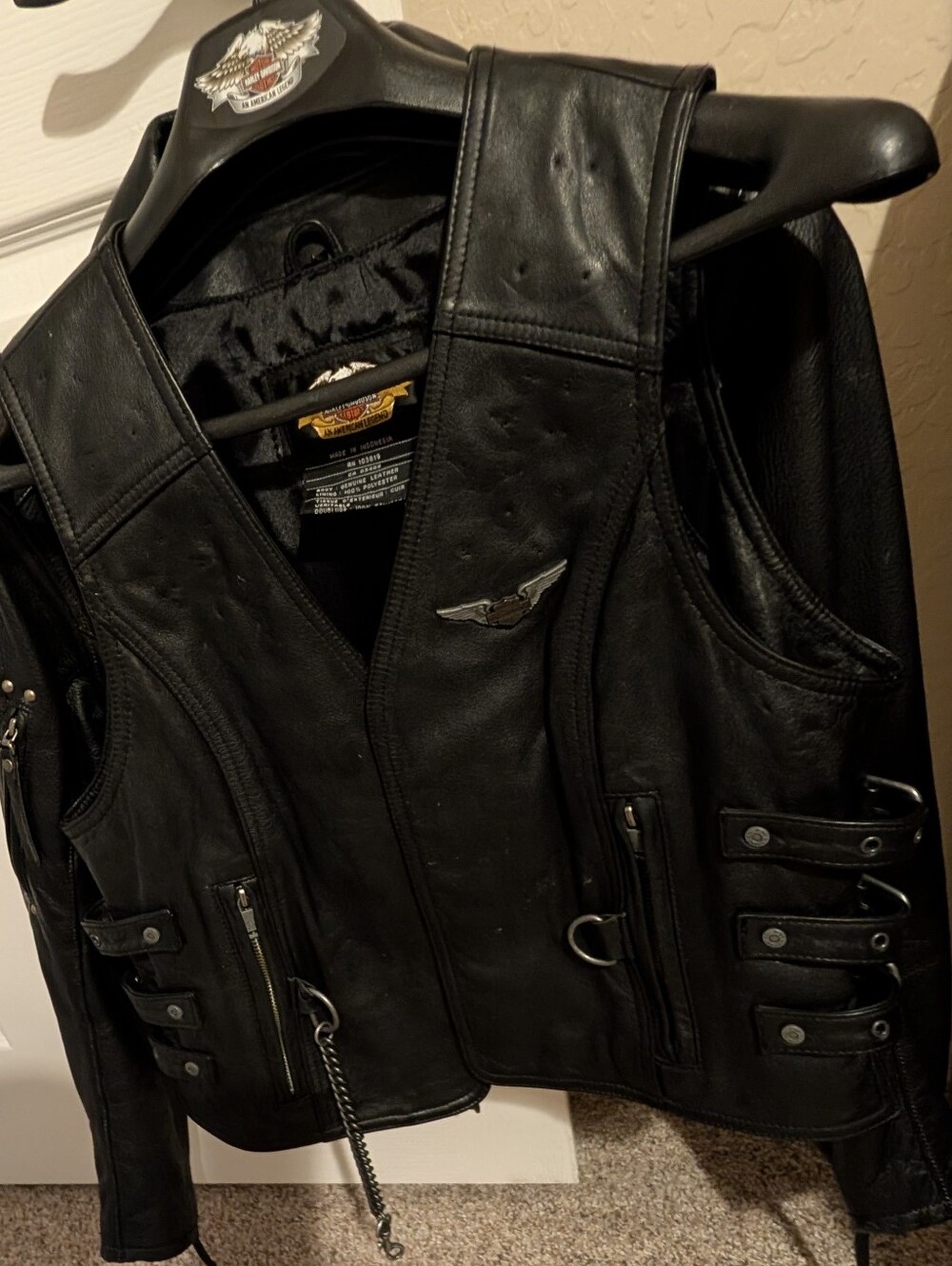 Authentic Vintage Harley Davidson® Black Leather Vest with Emb. HD Logo Back - Picture 5 of 15